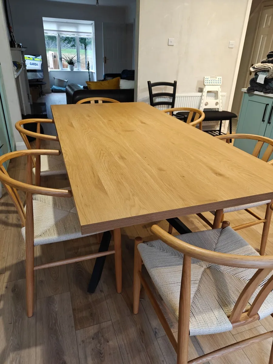 Brand New Dining table and chairs - Image 4