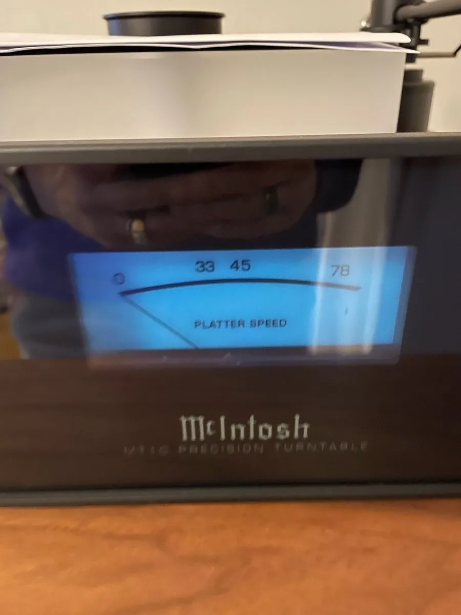 McIntosh MT10 Precision Turntable - Image 2