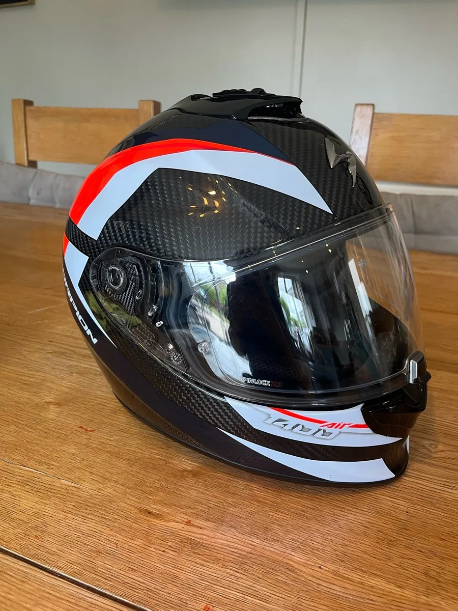 Scorpion EXO-1400 Air Carbon - XL (62cm) - Image 1