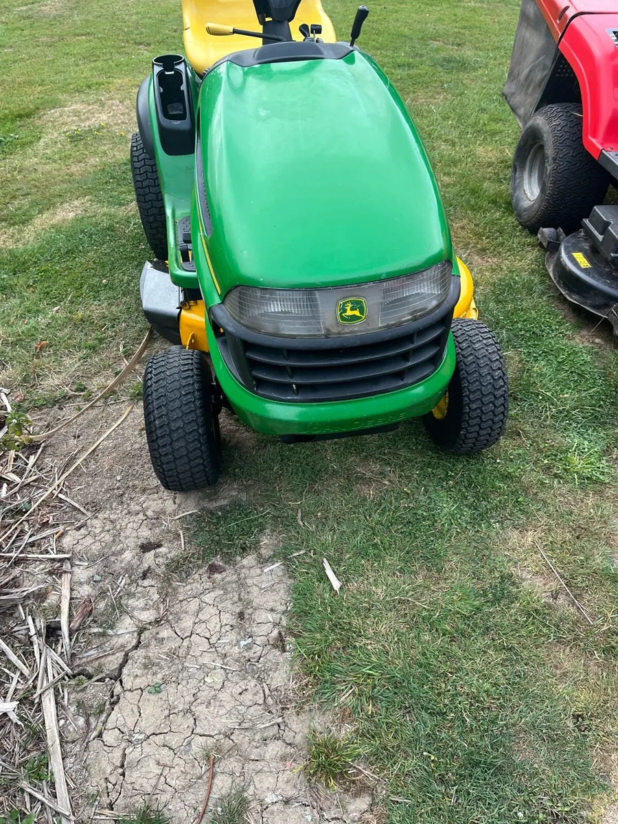 John Deere 42 inch mulch mower. - Image 1