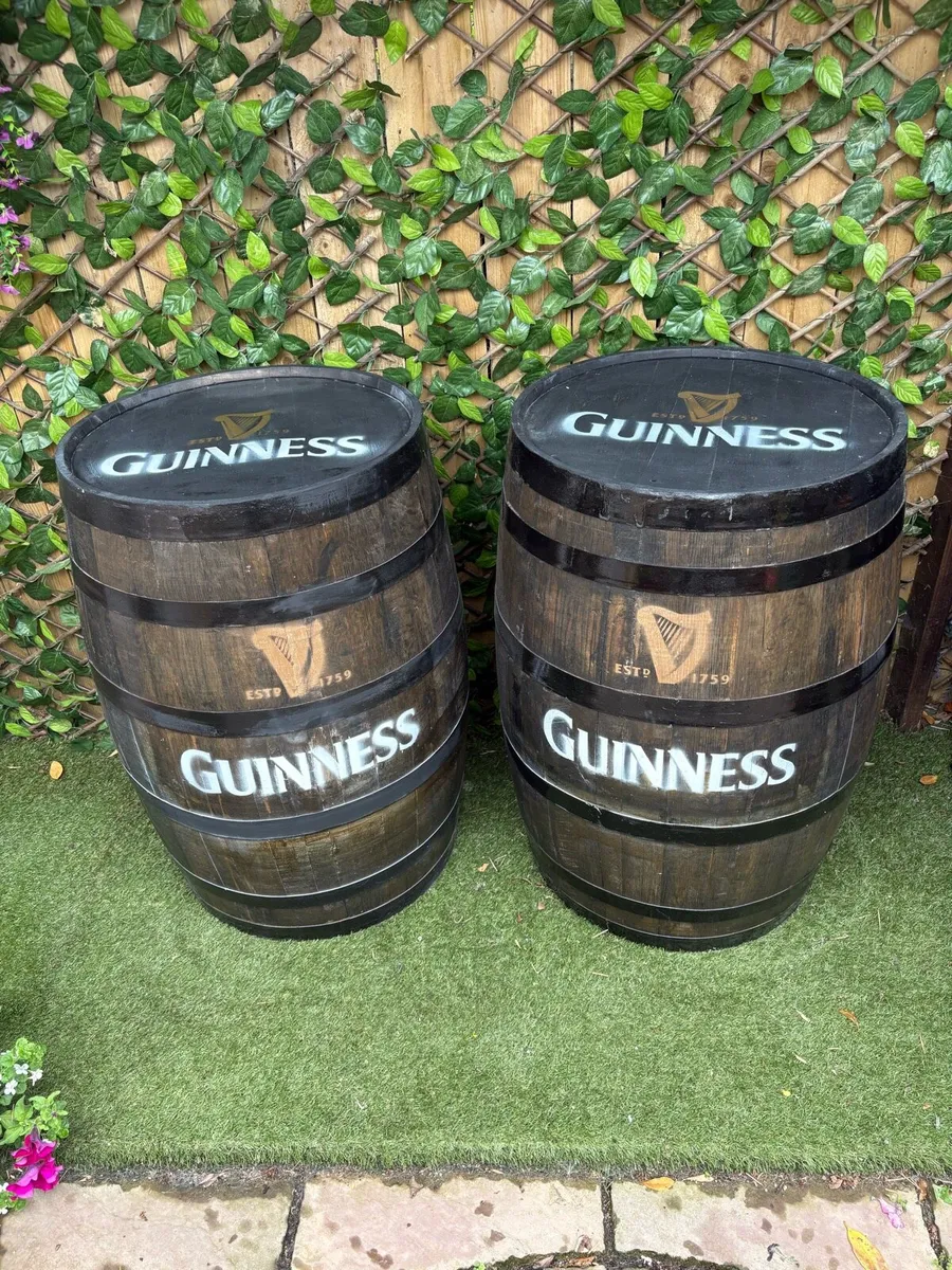 Wooden barrel table - Image 4