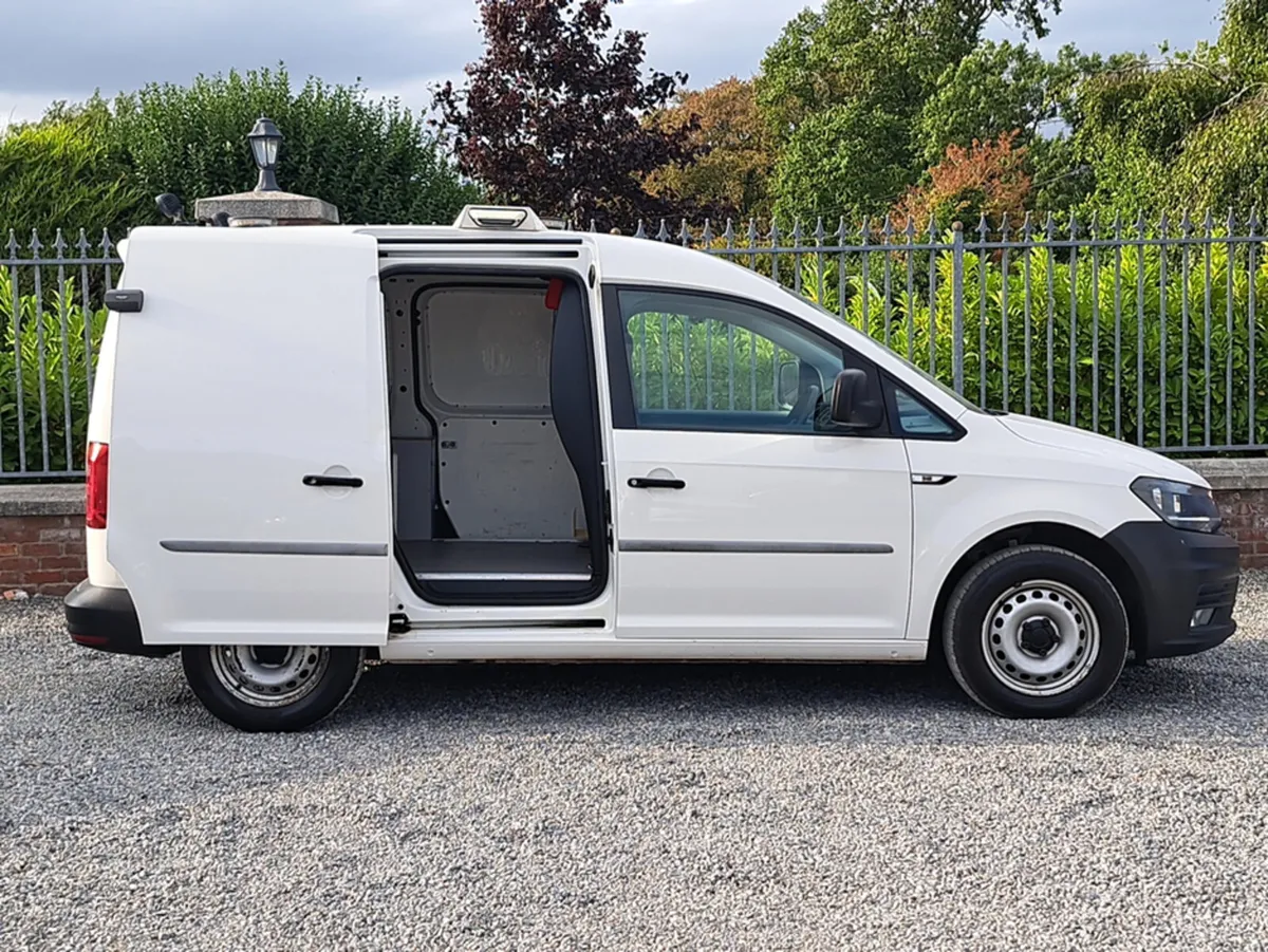 Volkswagen Caddy Style Panel Van with double slidi - Image 4