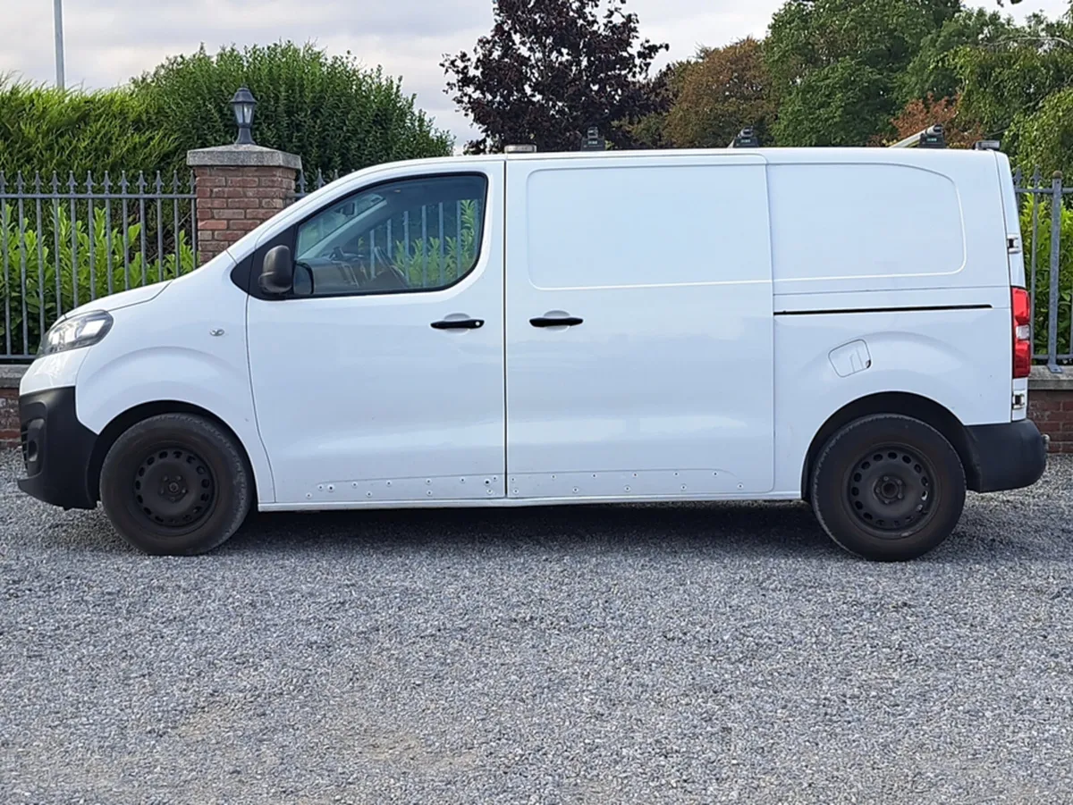 Opel Vivaro 2.0 Diesel Dynamics Panel Van with Inv - Image 4