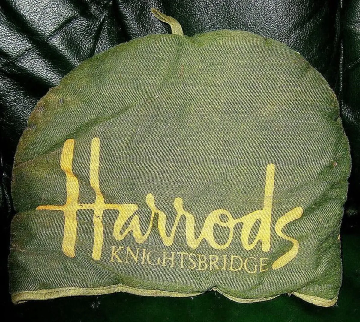 Vintage Harrods Tea Cosy – Unused / Perfect - Image 1