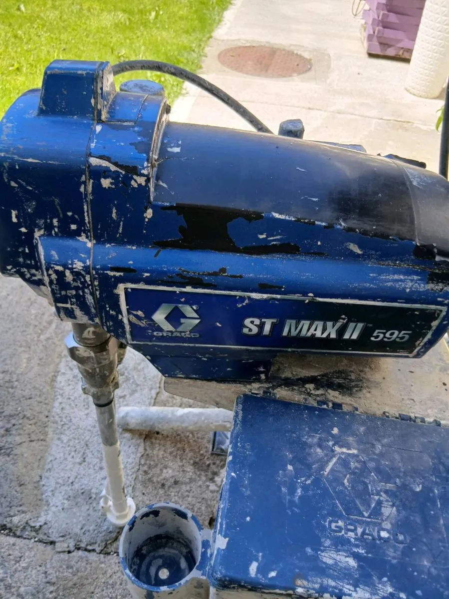 Airless paint sprayer
