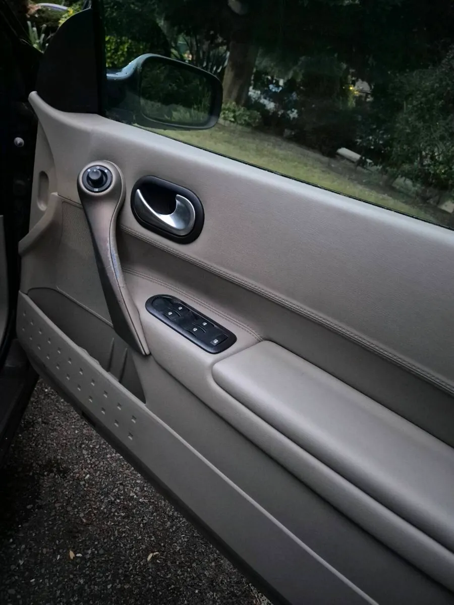 Renault Cabrio FOR COLLECTION low mles Convertible - Image 3