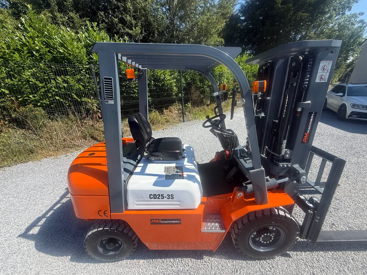 BRAND NEW CD25-3S 2.5 TON Forklift - Image 3