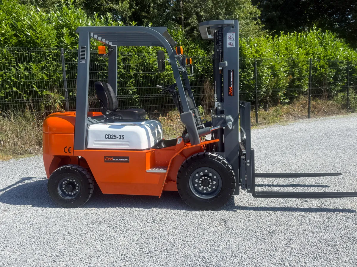 BRAND NEW CD25-3S 2.5 TON Forklift - Image 2