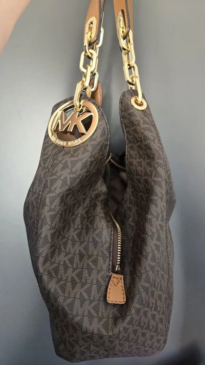 Michael Kors Lillie Large Chain Tote Bag -  excellent condition - Image 4