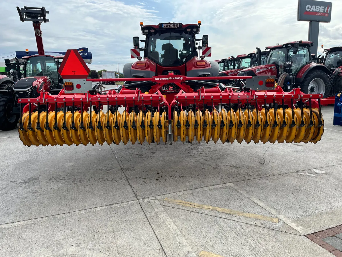 Vaderstad Cultus 425HD EX DEMO - Image 4