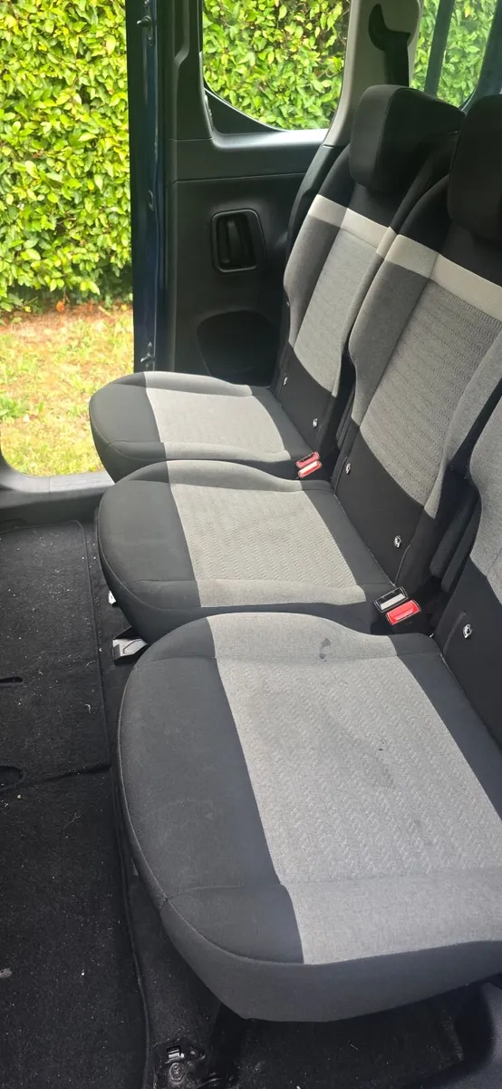 Taxi for Rent - Wheelchair Accessible - Image 3