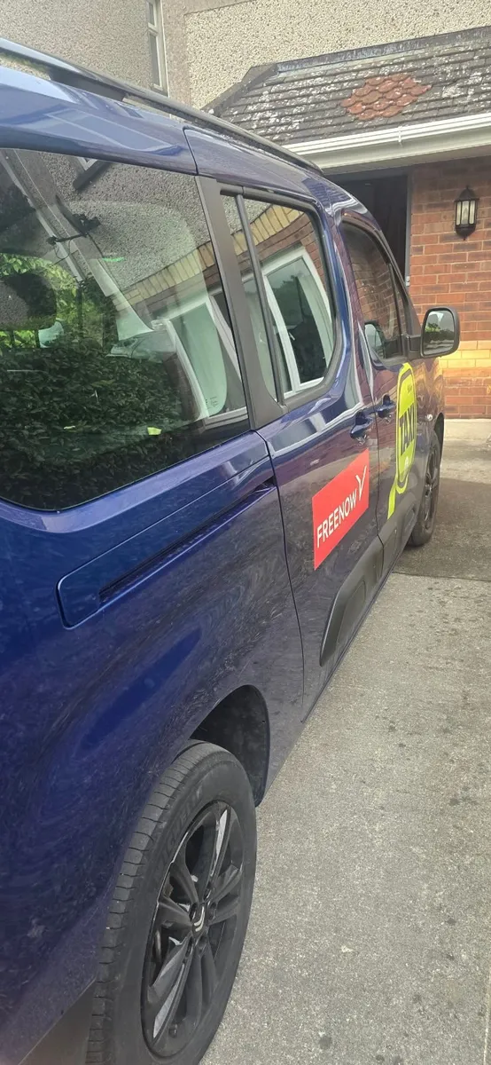 Taxi for Rent - Wheelchair Accessible - Image 4