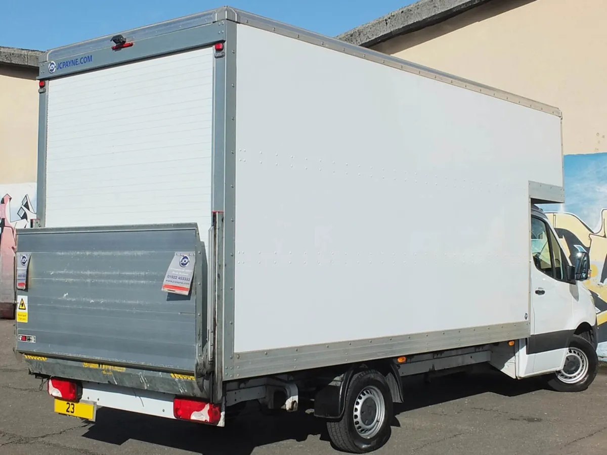 VB - 2023 Mercedes-Benz Sprinter Luton Box Van - Image 4