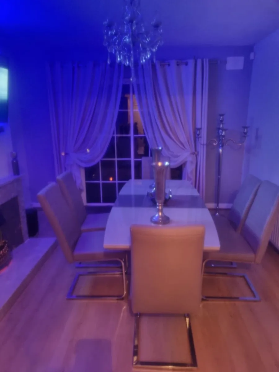 Kitchen chairs - Image 1