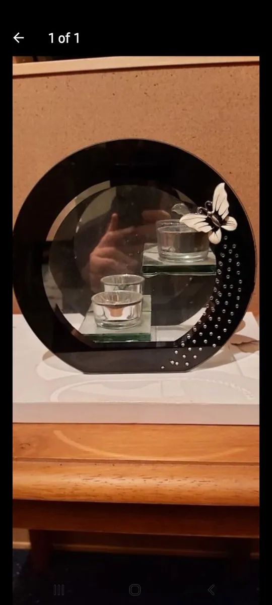 Butterfly design two tier glass tealight holder