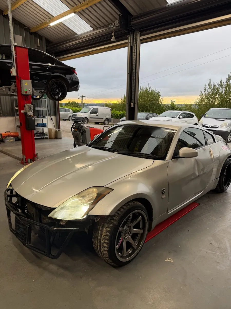 Nissan 350z Z33 - Image 1
