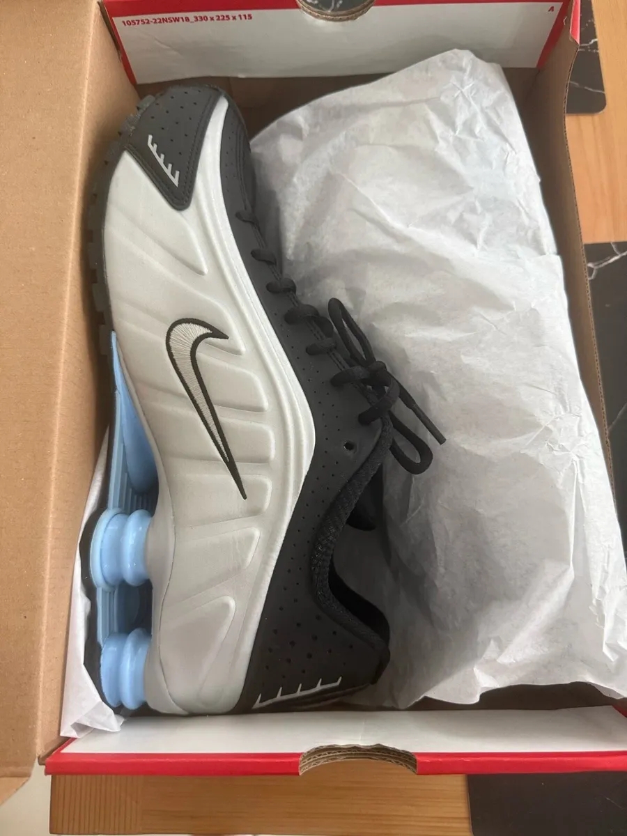 Men’s Nike Shox R4 brand new UK 9 - Image 1