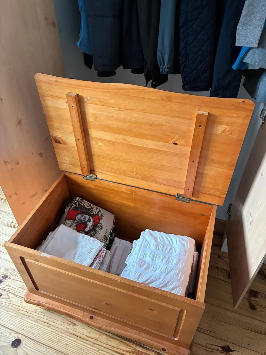 Solid wood Linen Box - Image 3
