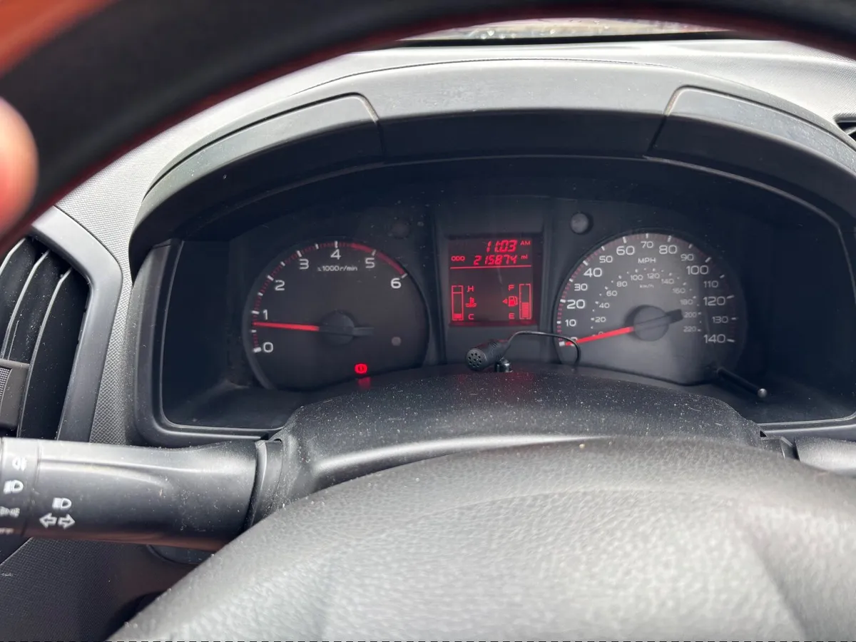 Isuzu D-Max 2015 - Image 1