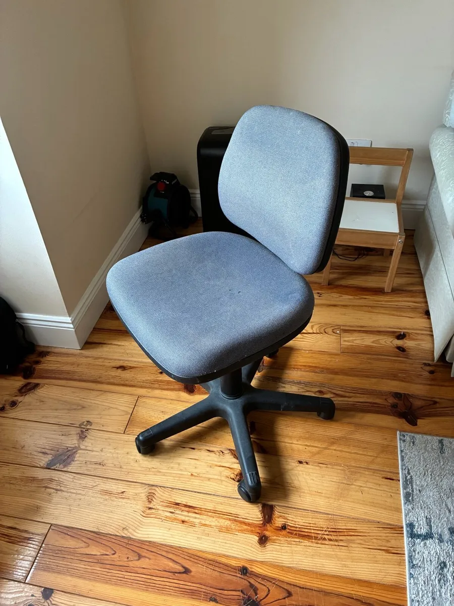 Office Chair - Image 1