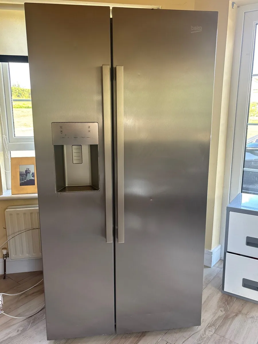 Beko American Style Fridge Freezer - Image 1
