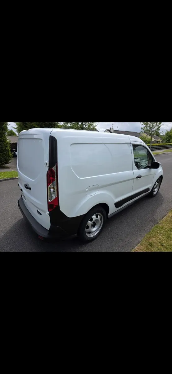Ford Transit Connect 2023 - Image 4