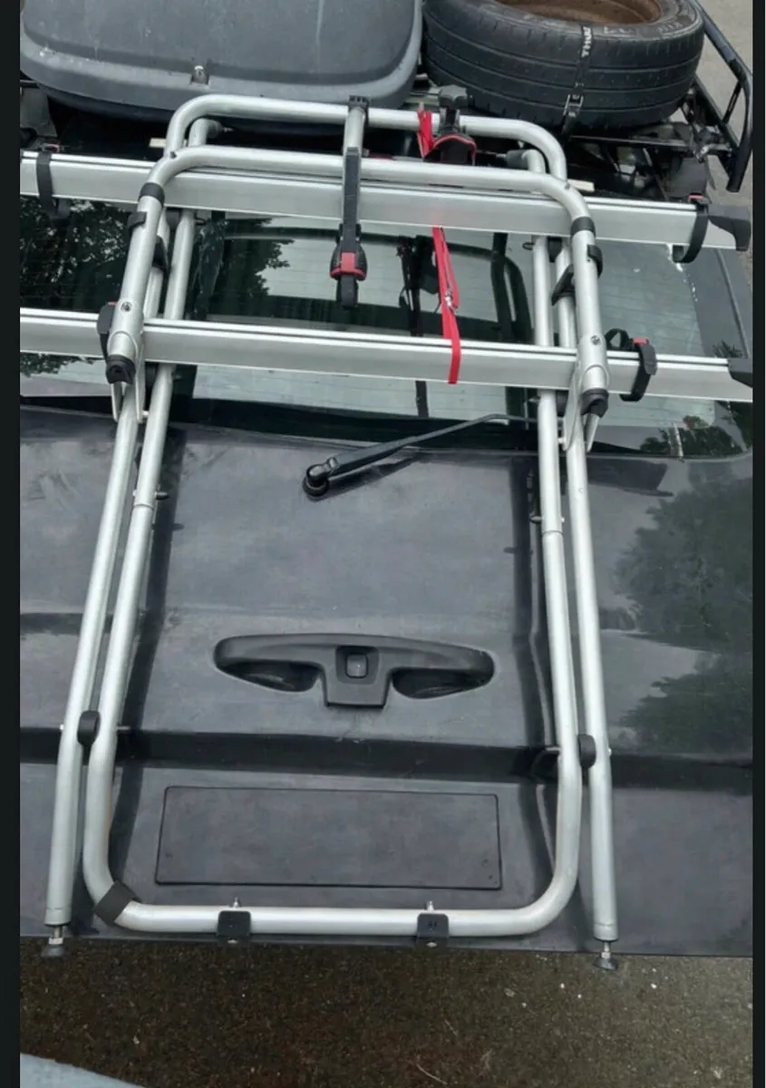 Renault traffic bike rack - Image 1