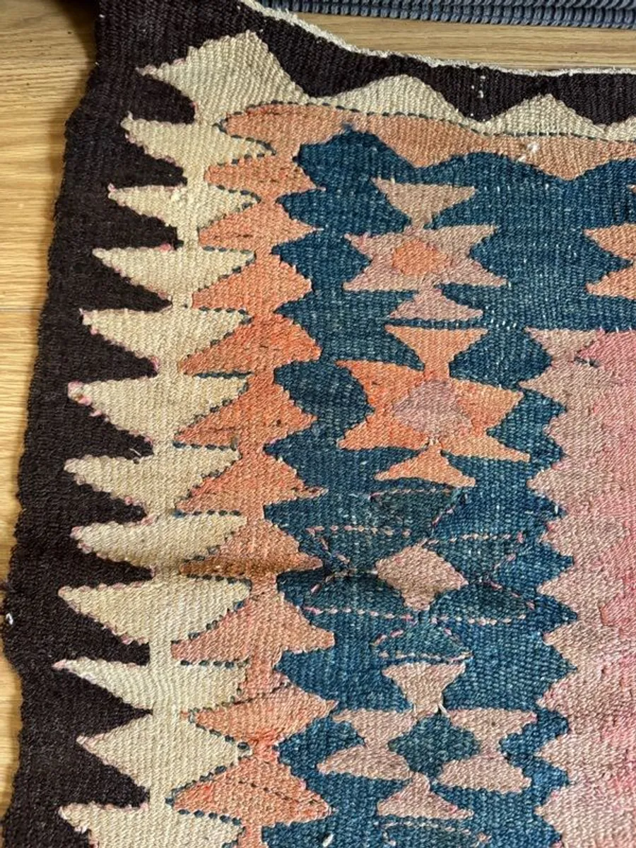 Large Antique/Vintage Hand-Woven Anatolian Kilim Runner (270cm x 133cm) - Image 2
