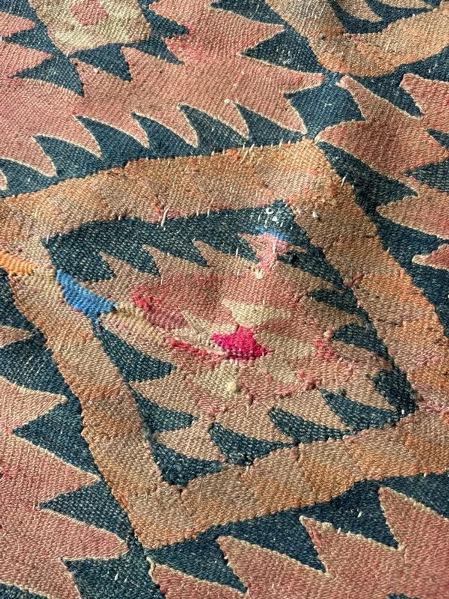 Large Antique/Vintage Hand-Woven Anatolian Kilim Runner (270cm x 133cm) - Image 4