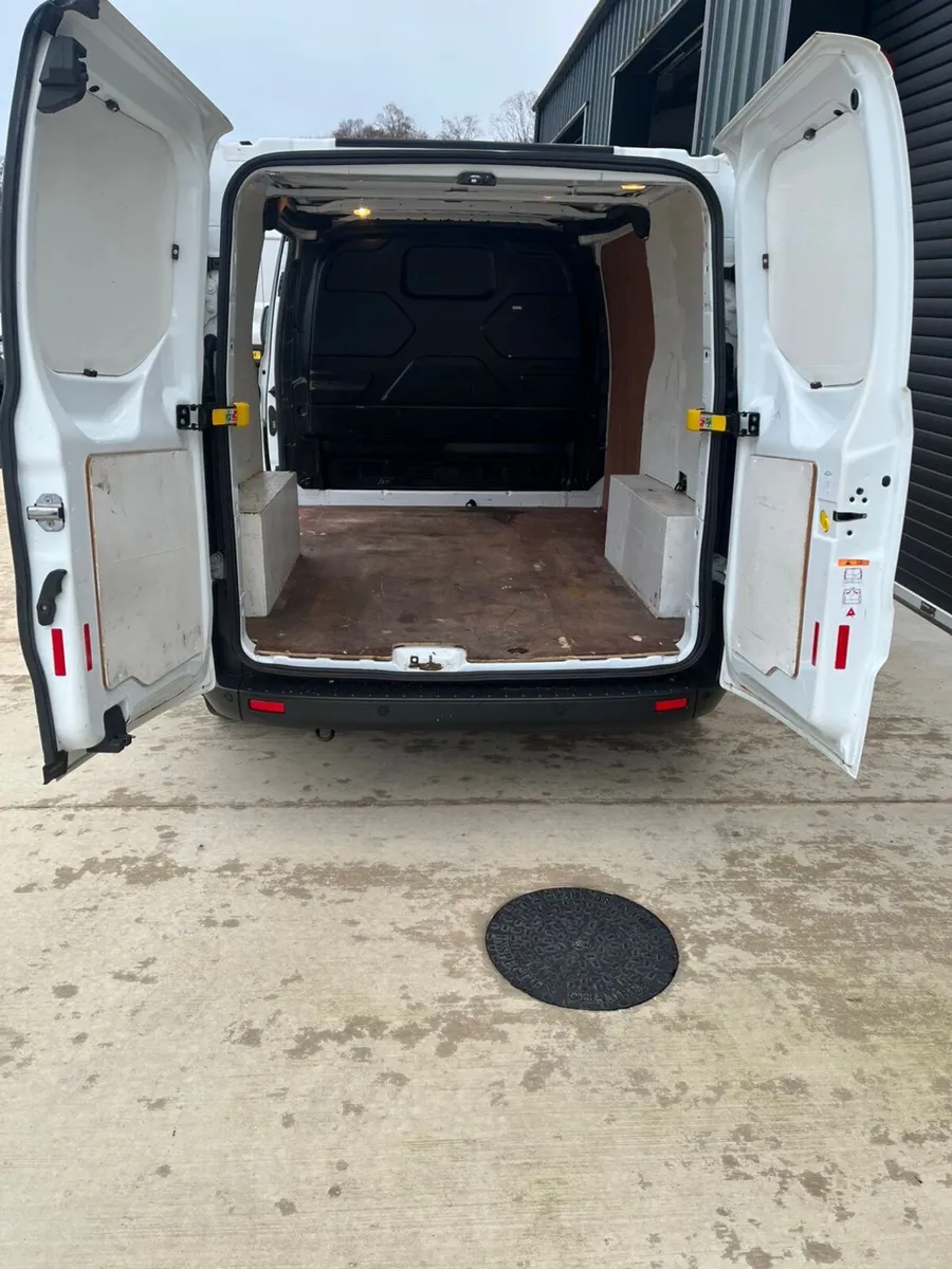 Ford Transit Custom 2020 - Image 4