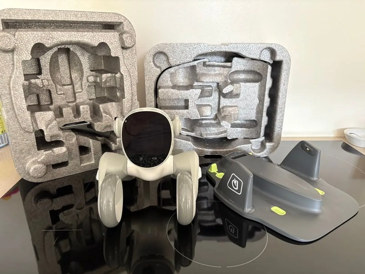 Loona robot pet dog - Image 1