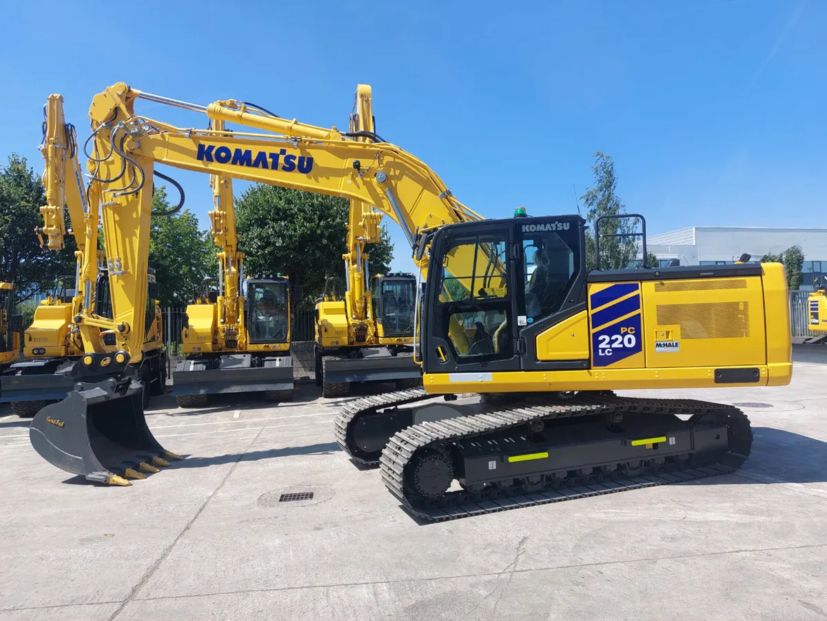 Komatsu PC220LC-12 - Image 2