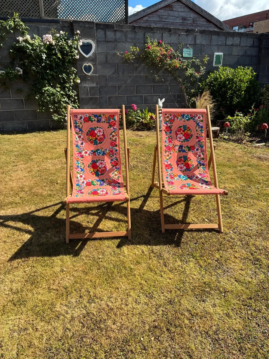 2 High Quality Deck Chairs - Image 2
