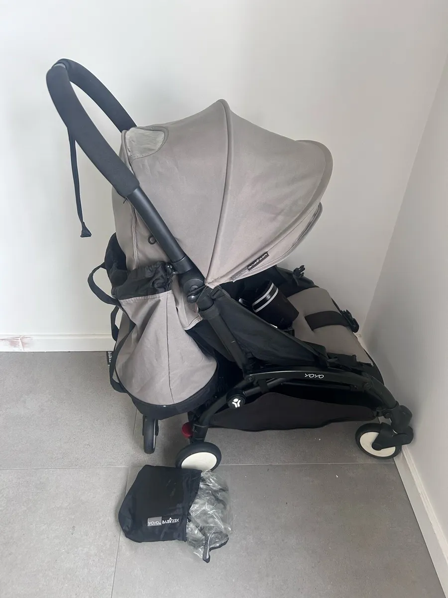 Babyzen yoyo travel/detachable bag/ rain cover - Image 2