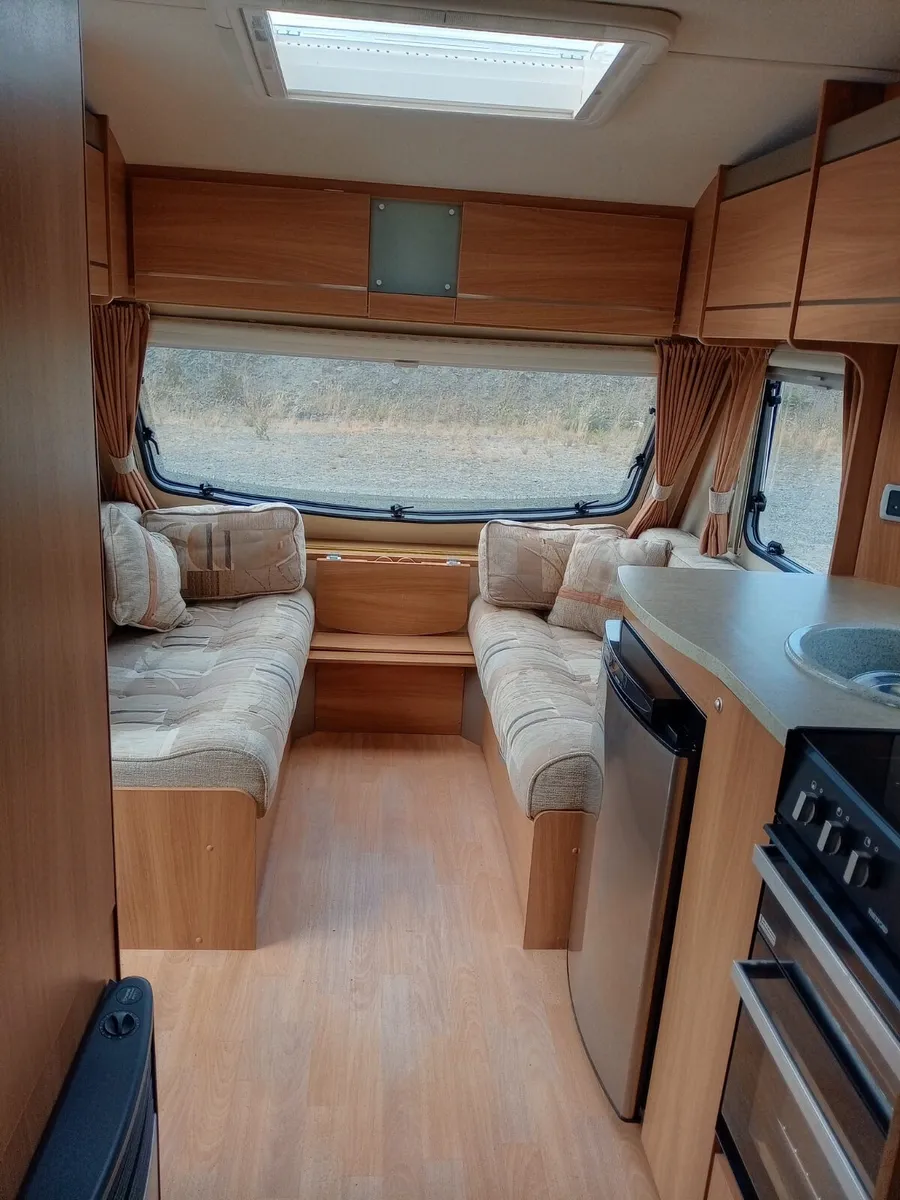 ✨2010 Sprite Sportstyle Fixed bed caravan ✨ - Image 3