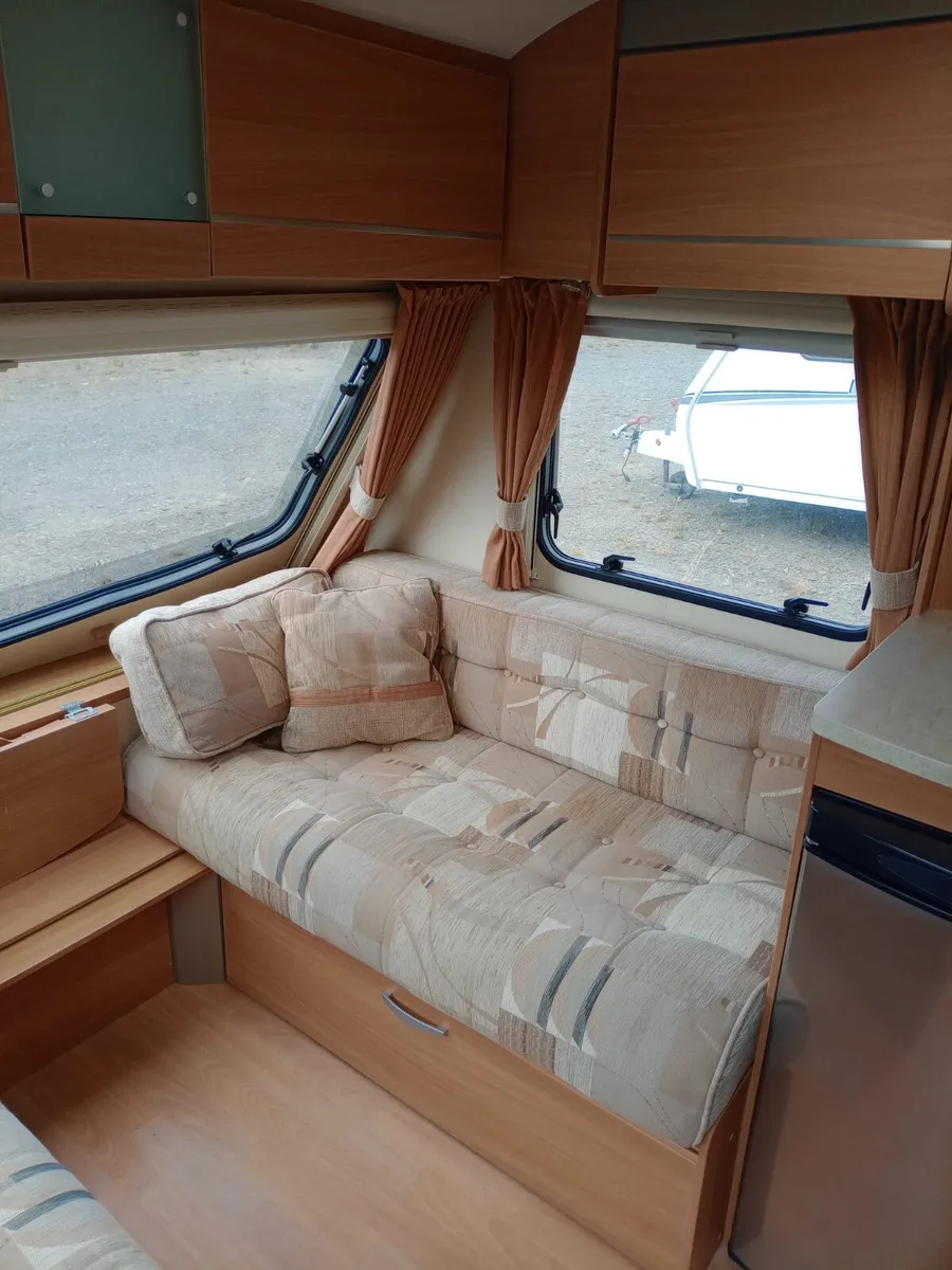 ✨2010 Sprite Sportstyle Fixed bed caravan ✨ - Image 4