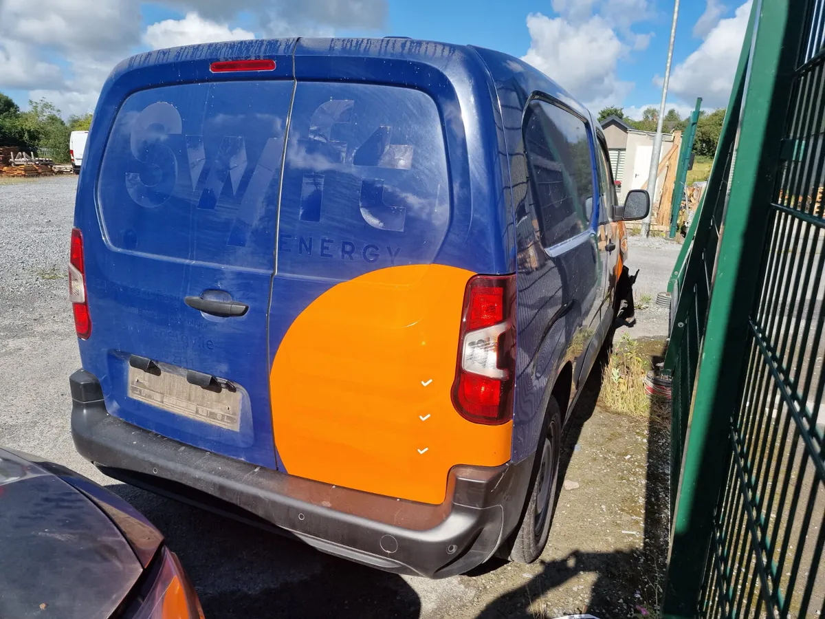 24 CITROEN BERLINGO  1.5 D FOR BREAKING - Image 3