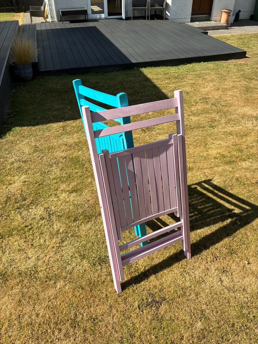 2 Folding Chairs - Image 3