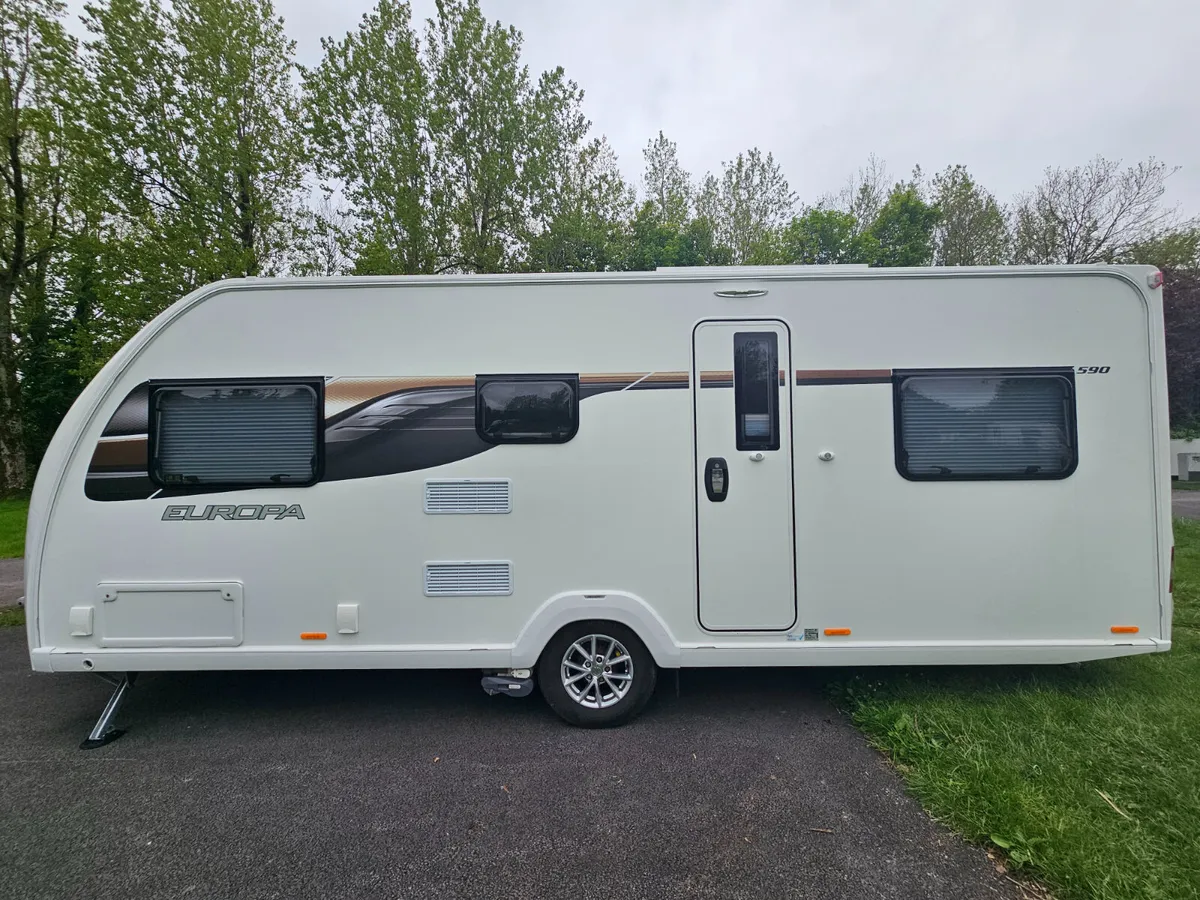 SWIFT EUROPA 590 6 BERTH - Image 1