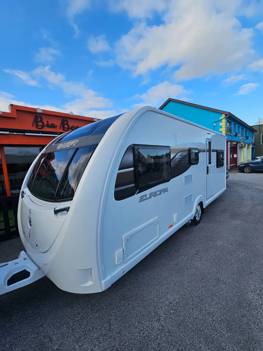 SWIFT EUROPA 590 6 BERTH - Image 4