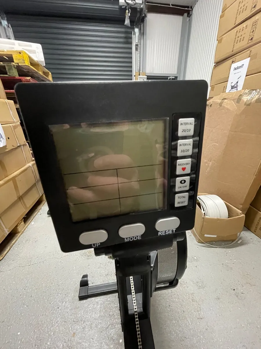 Air Rowing Machine Only €450 - Image 4