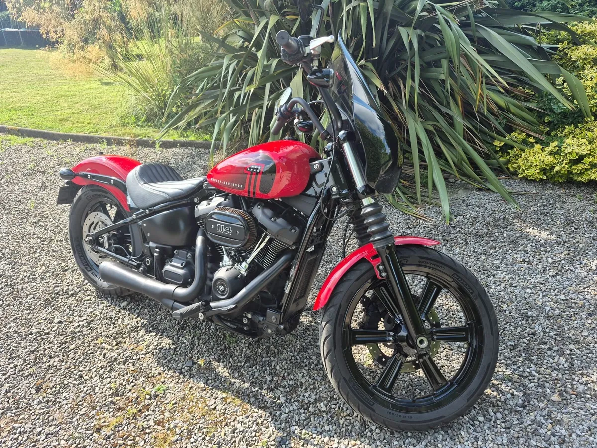 HARLEY DAVIDSON Street Bob 2024 - Image 4