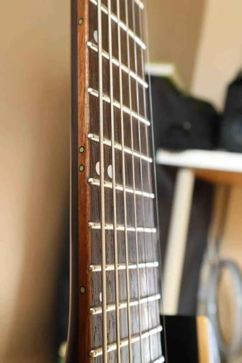 guitar - Image 3