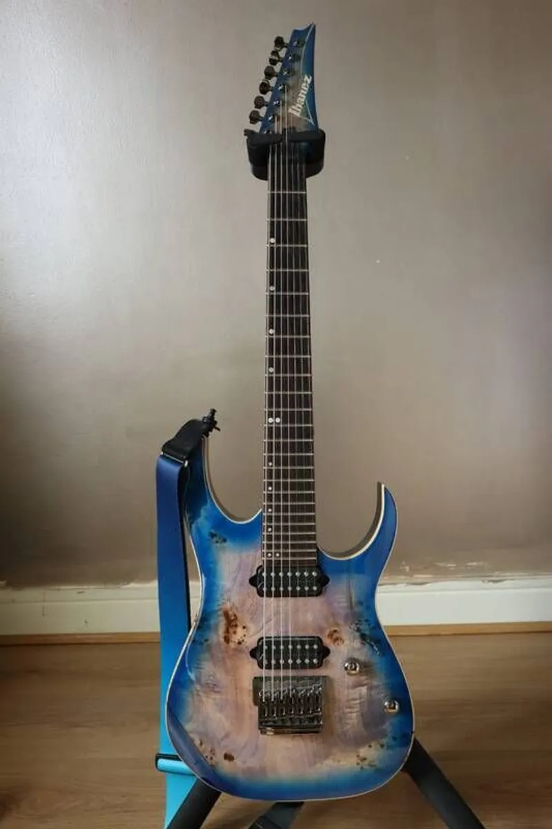guitar - Image 1