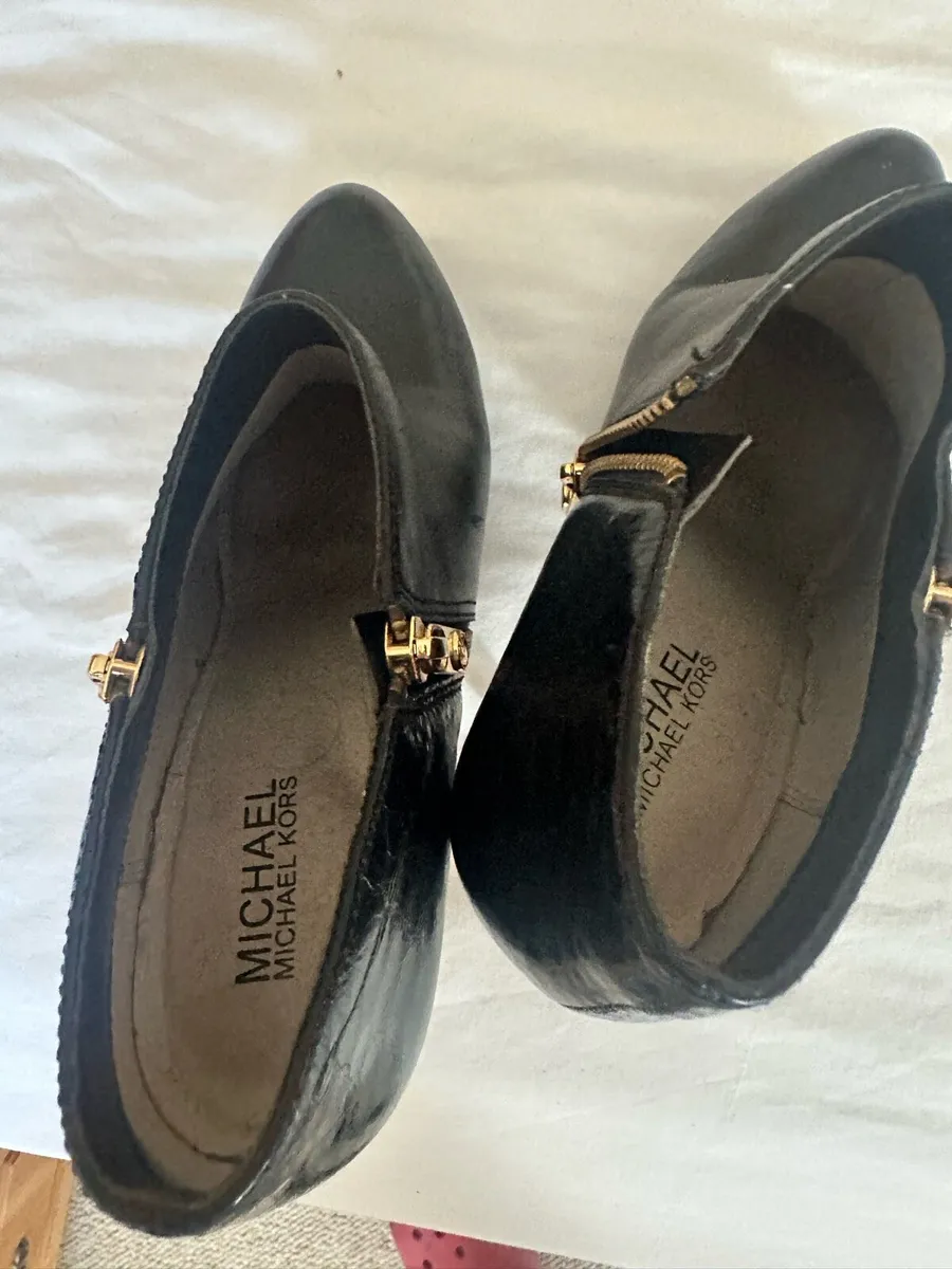 Michael Korrs boots plus 2 X Beautiful sling back - Image 3