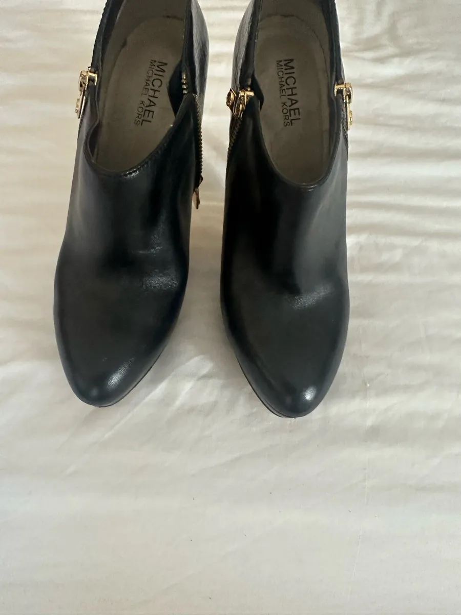 Michael Korrs boots plus 2 X Beautiful sling back - Image 4