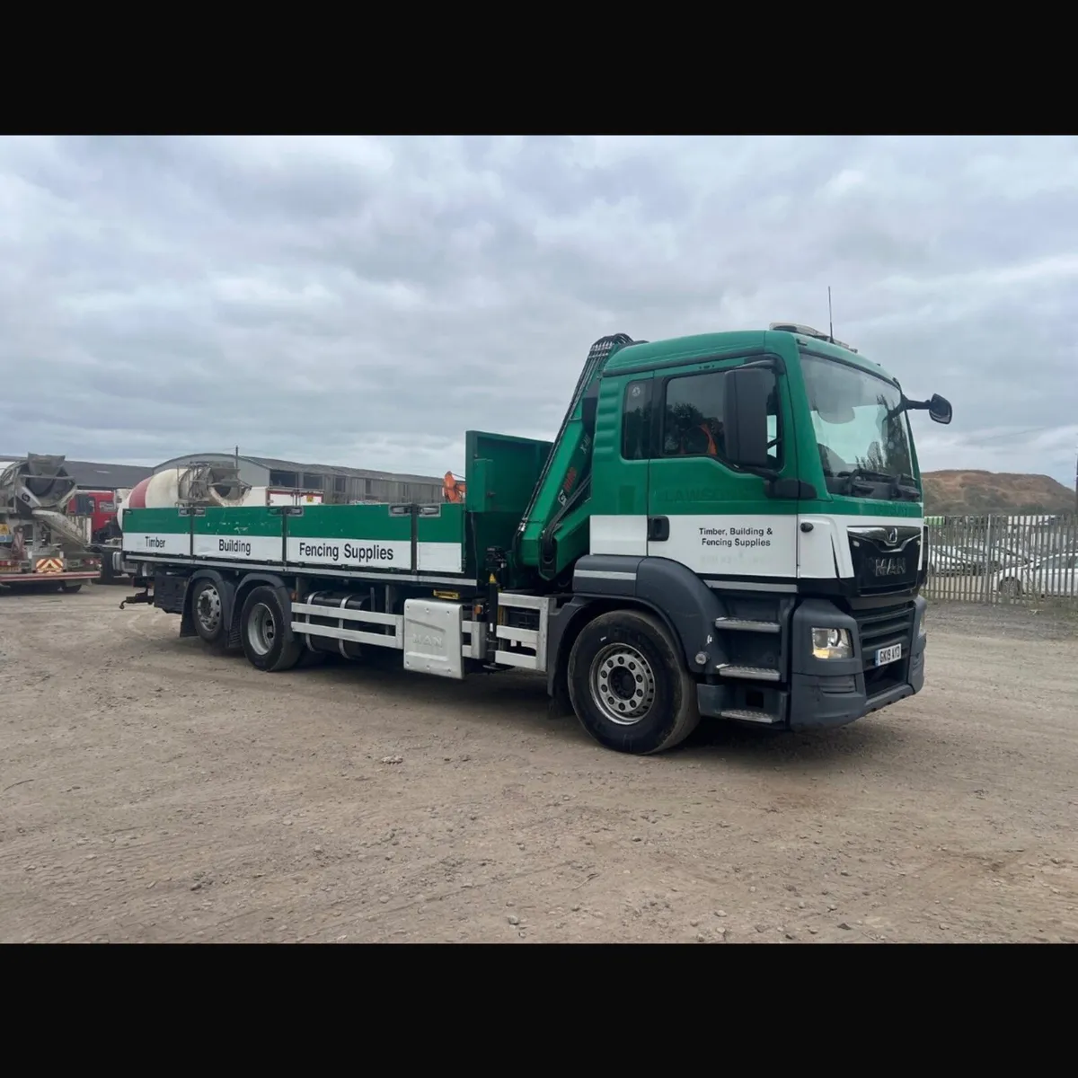 Man 6x2 Hiab Crane - Image 1