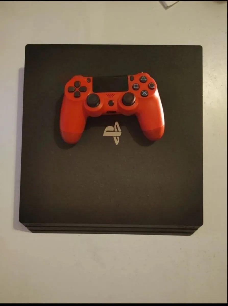 PS4 pro with controller - Image 2