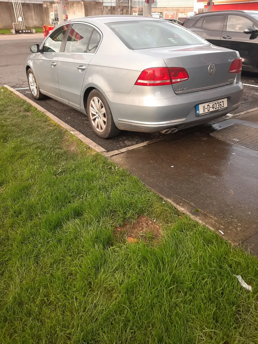Volkswagen Passat - Image 4