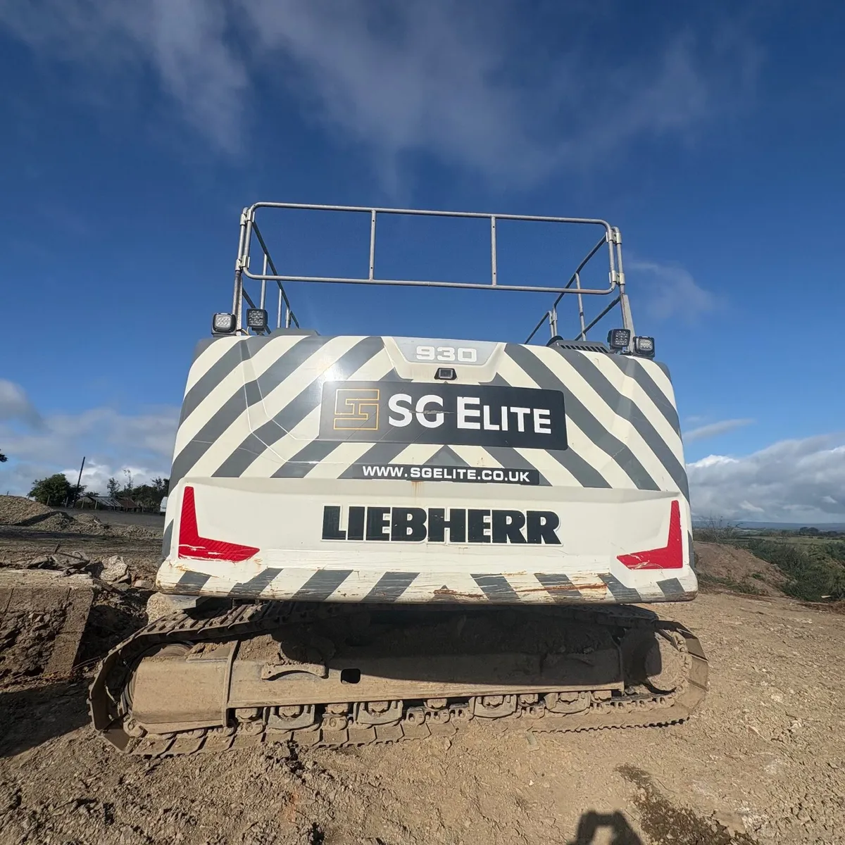 2020 Liebherr 930  LC - Image 4